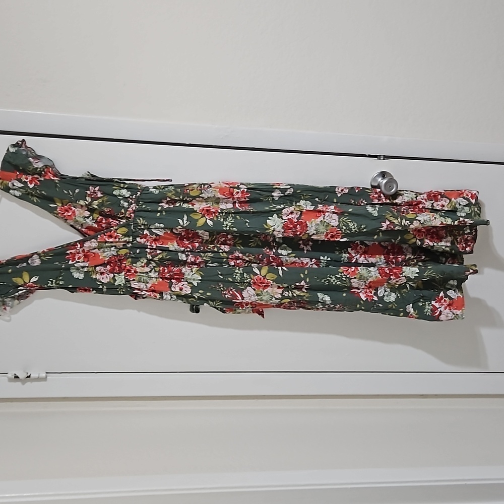 Women’s Green Floral Dress (Size S) - Picture 3 of 5